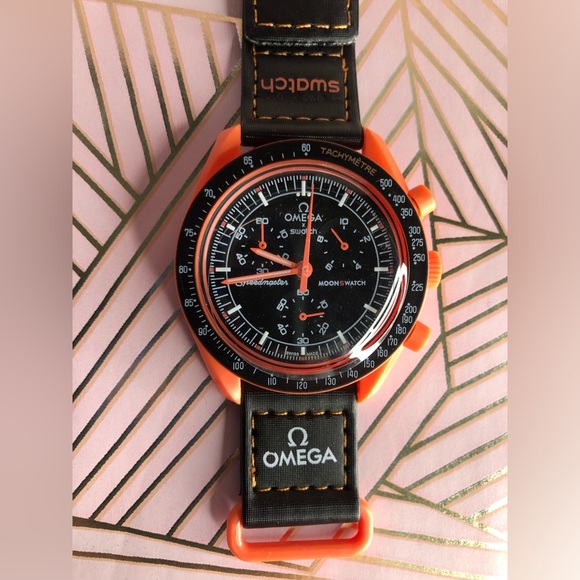 Swatch X Omega Unisex Bioceramic MoonSwatch Mission On Earth Lava Edition - Picture 4 of 16